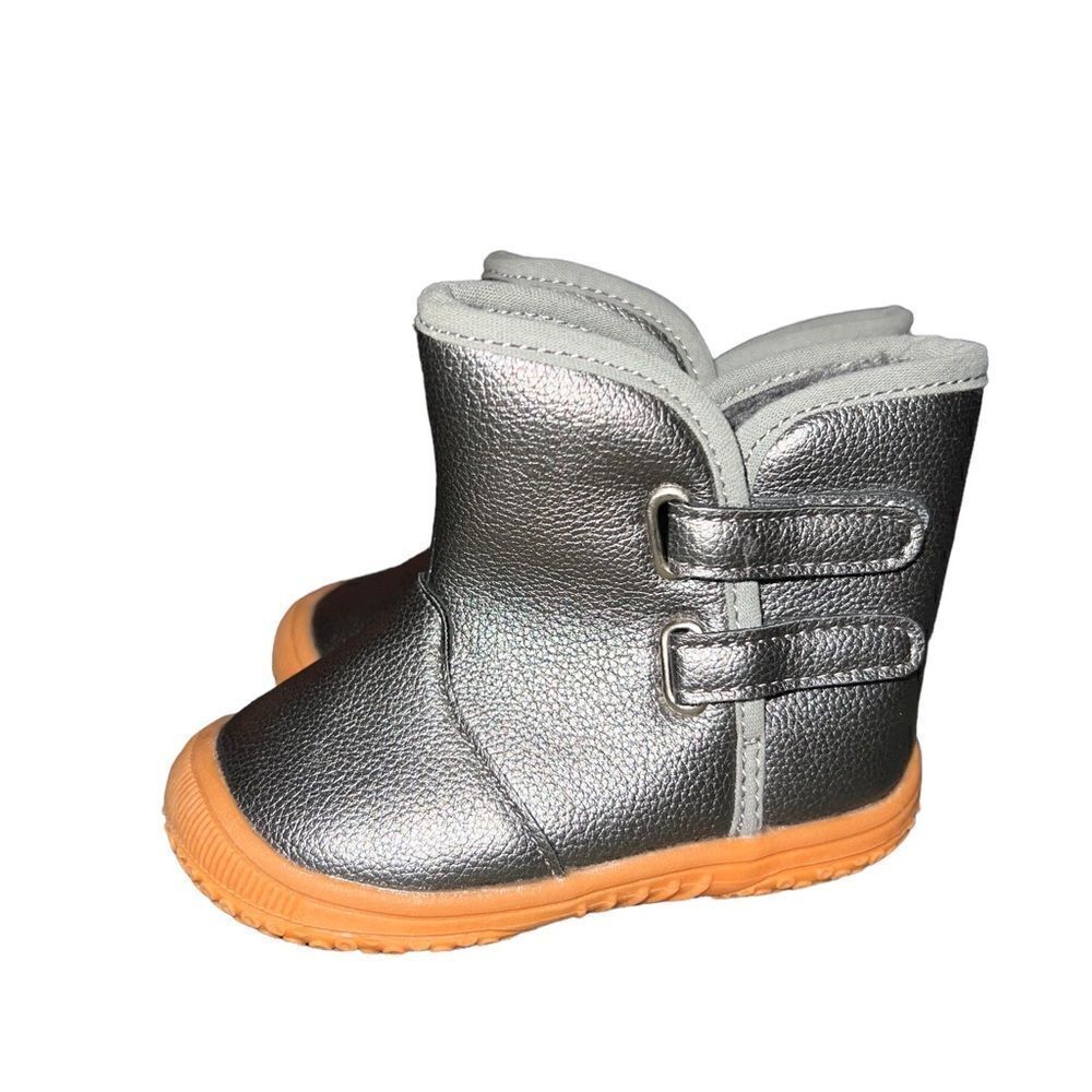Pewter and‎ orange infant boots with faux shearling lining unisex size 6.5